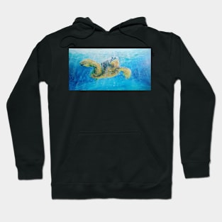 Large Sea Turtle underwater Hoodie